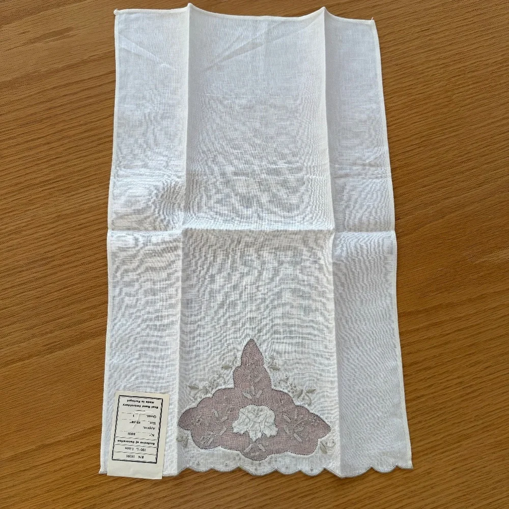 VINTAGE HAND EMBROIDERED LINEN HAND TOWELS-SET/3